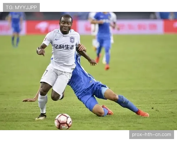 埃托奥前插撕裂防线如何驱动球队进攻提速