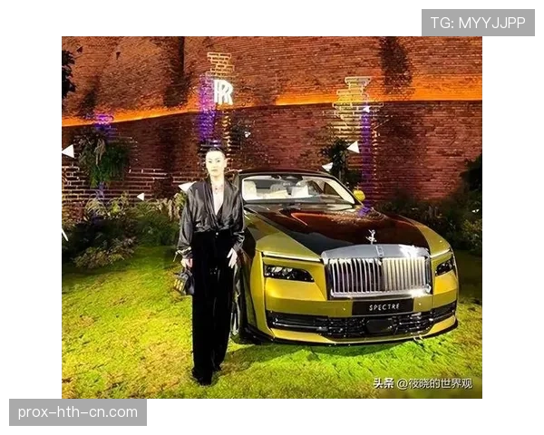 刷到内马尔拎菜的视频，身后两辆劳斯莱斯路过那反差我笑出声