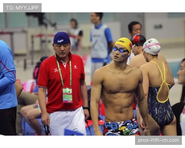 徐嘉余训练完直接啃鸡腿？这自律人设差点没绷住