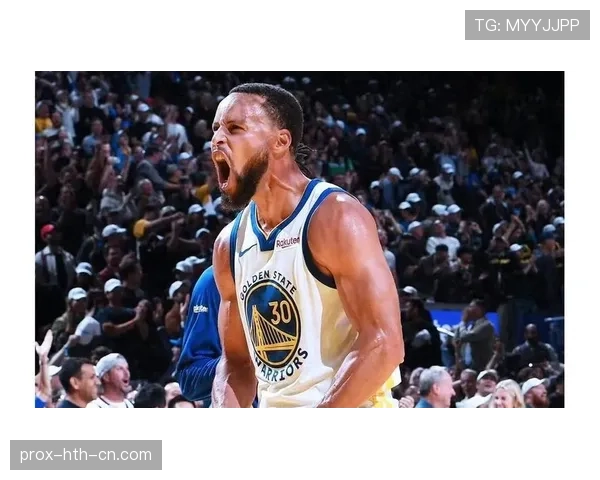 斯蒂芬·库里随手一杯咖啡都像VIP，我这杯外卖咖啡都拿不出门了